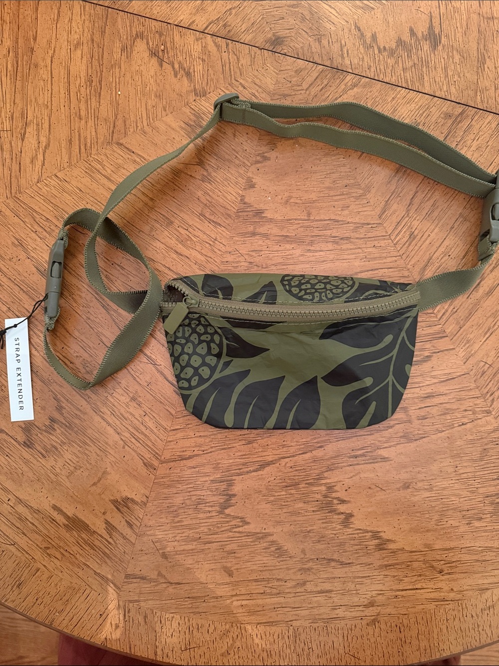 ALOHA COLLECTION Fanny Pack NWT